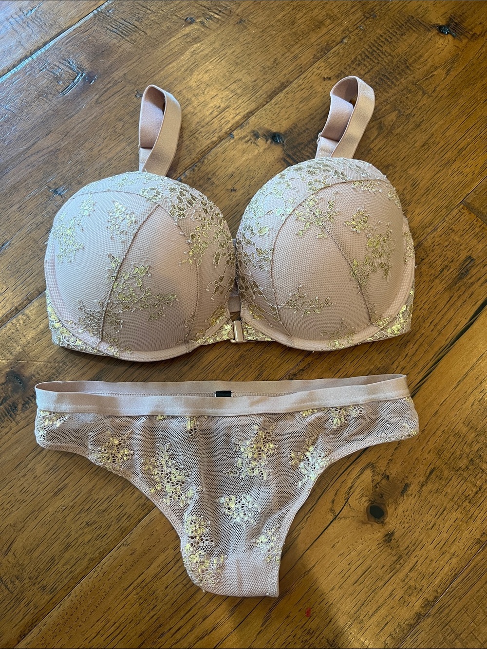 Victoria's Secret Blush Pink Lace Embroidered Push-Up Bra & Bikini Set